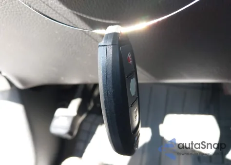 2019 Nissan Rogue Sport Sv z USA, uszkodzony, nr VIN JN1BJ1CR4KW628393